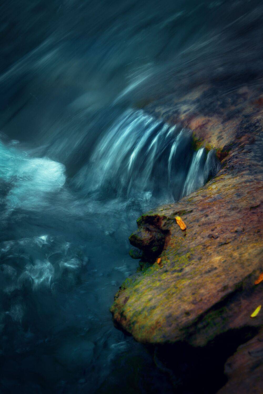 秋水微寒, 吴 微雨墨烟鸿