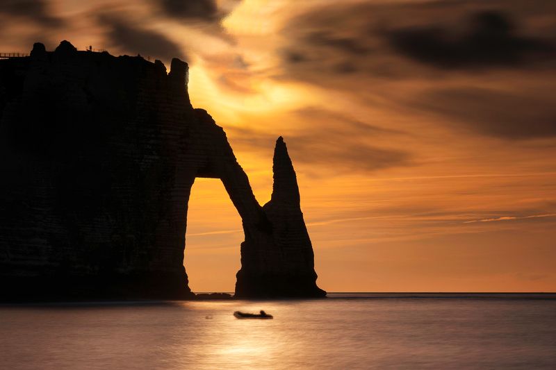 sunst; dawn; cliff; seascape; city; normandy; long exposure; Sunset in Etretat фото превью