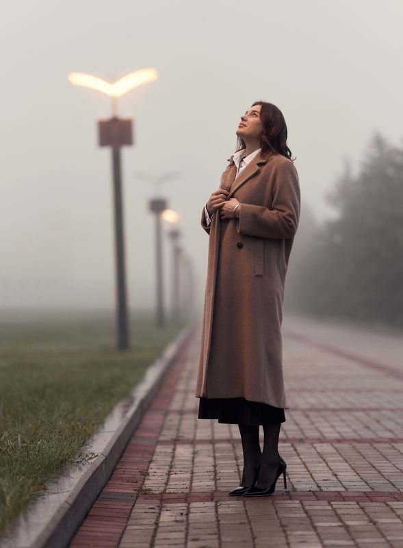 Донецк, женщина, портрет, утро, ДНР, туман, Россия, красивая,  Красота в Донецке фото превью