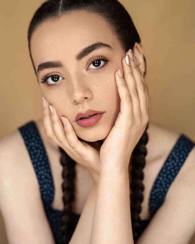 portrait, portraitphotography, woman, femaleportrait, studio, studioshot shghygh фото превью