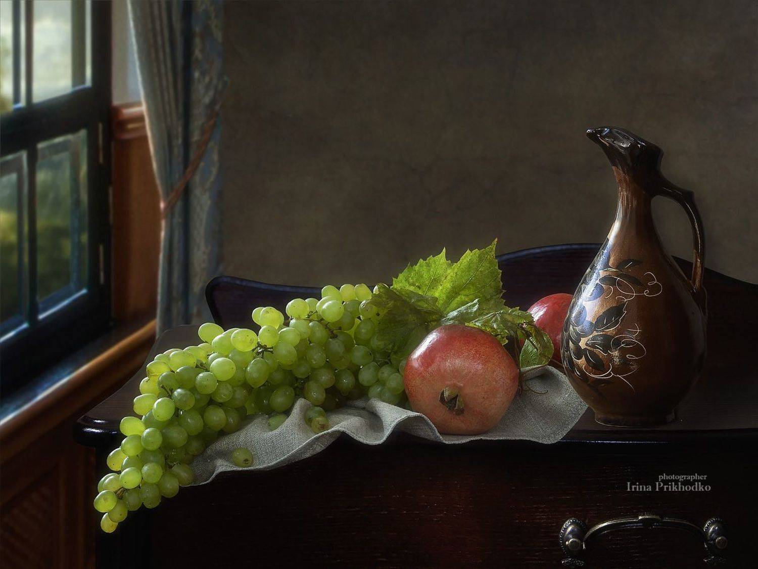 натюрморт, урожай, осень, виноград, гранаты, фрукты, Приходько Ирина