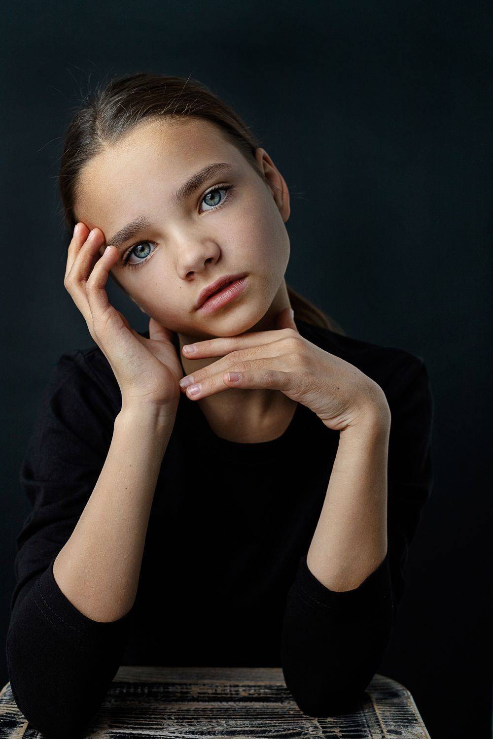 , Антон Леонов