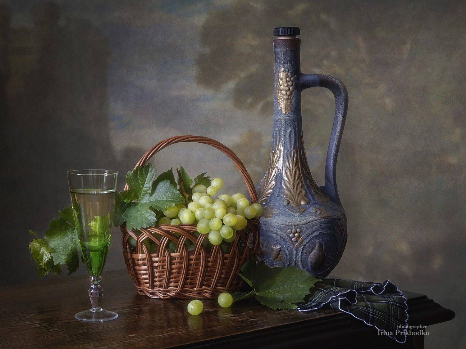 натюрморт. виноград, вино, Приходько Ирина
