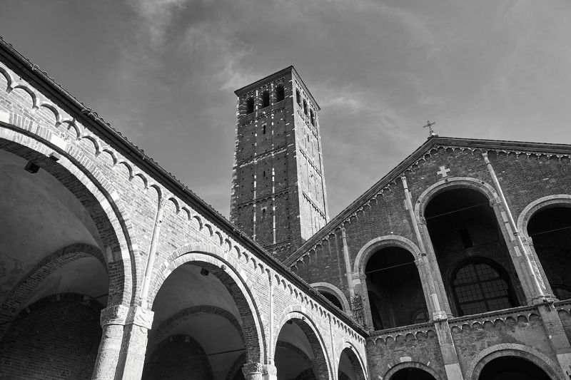 Basilica di Sant\'Ambrogio фото превью