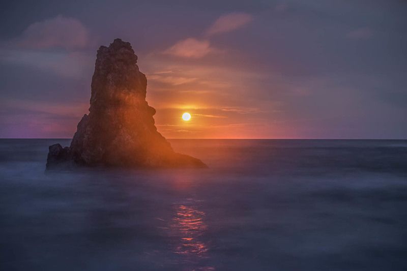 Южный -Сахалин.мыс Птичий .полнолуние фото превью