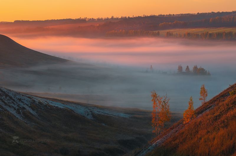 В горах Белогорья фото превью