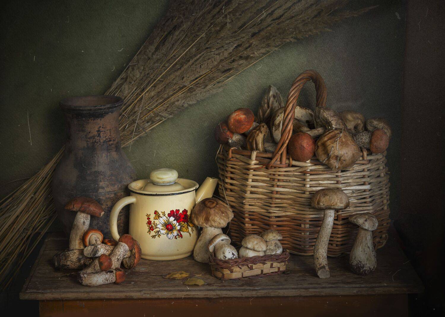 грибочки, корзина, кувшин, натюрморт, осень, Зимина Лионелла
