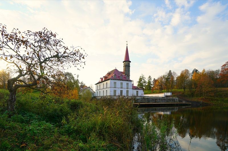 Priory autumn фото превью