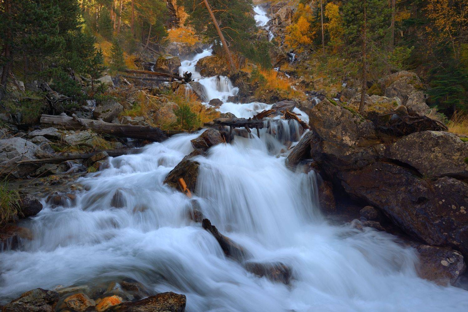 горы осень аксаут река, Александр Жарников