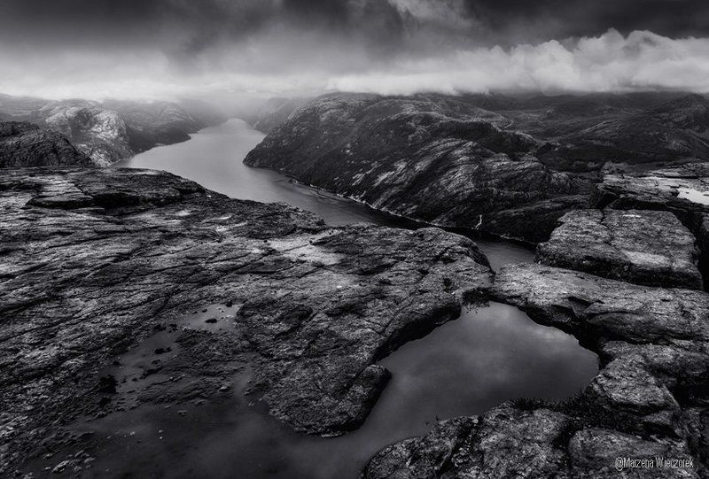 Preikestolen in BW фото превью