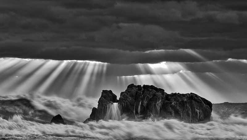 Light falling фото превью
