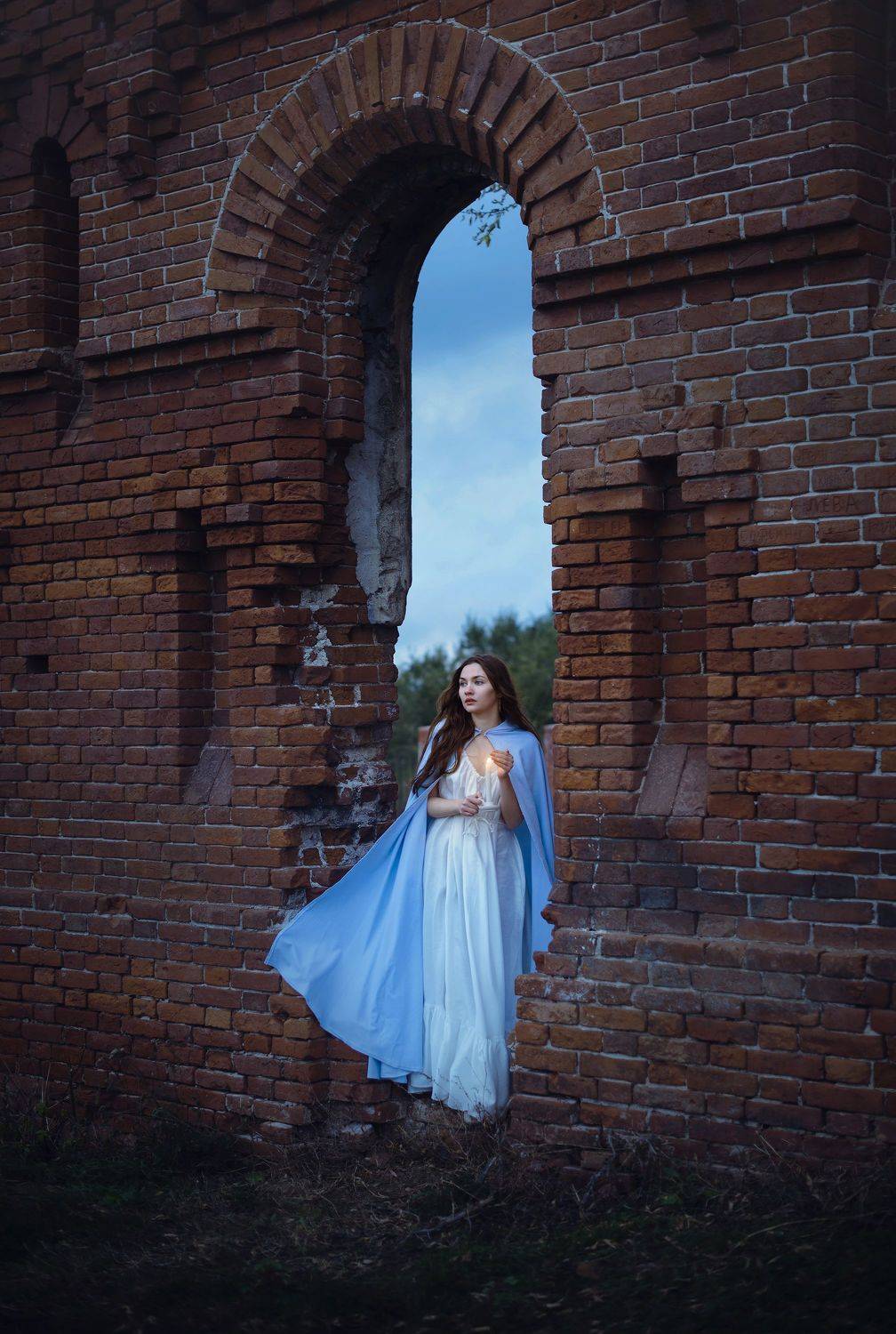 девушка, свеча, развалины, сумерки, Екатерина Лобанова