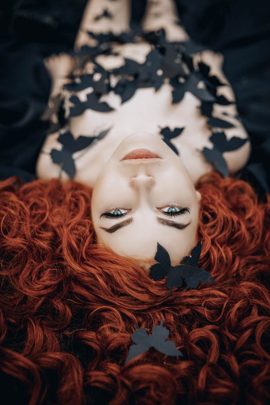 девушка, бабочки, девушка в лесу Перевоплощение фото превью