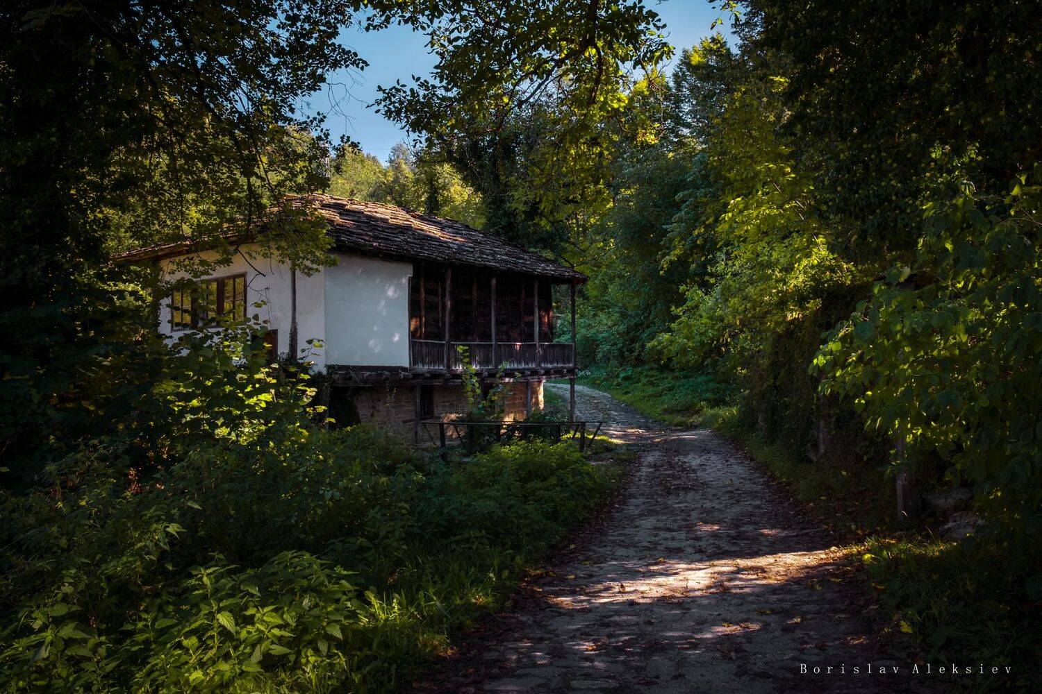божѐнците ,(боженци) ,габрово,travel,green,white,summer,exterior,building,house, Борислав Алексиев