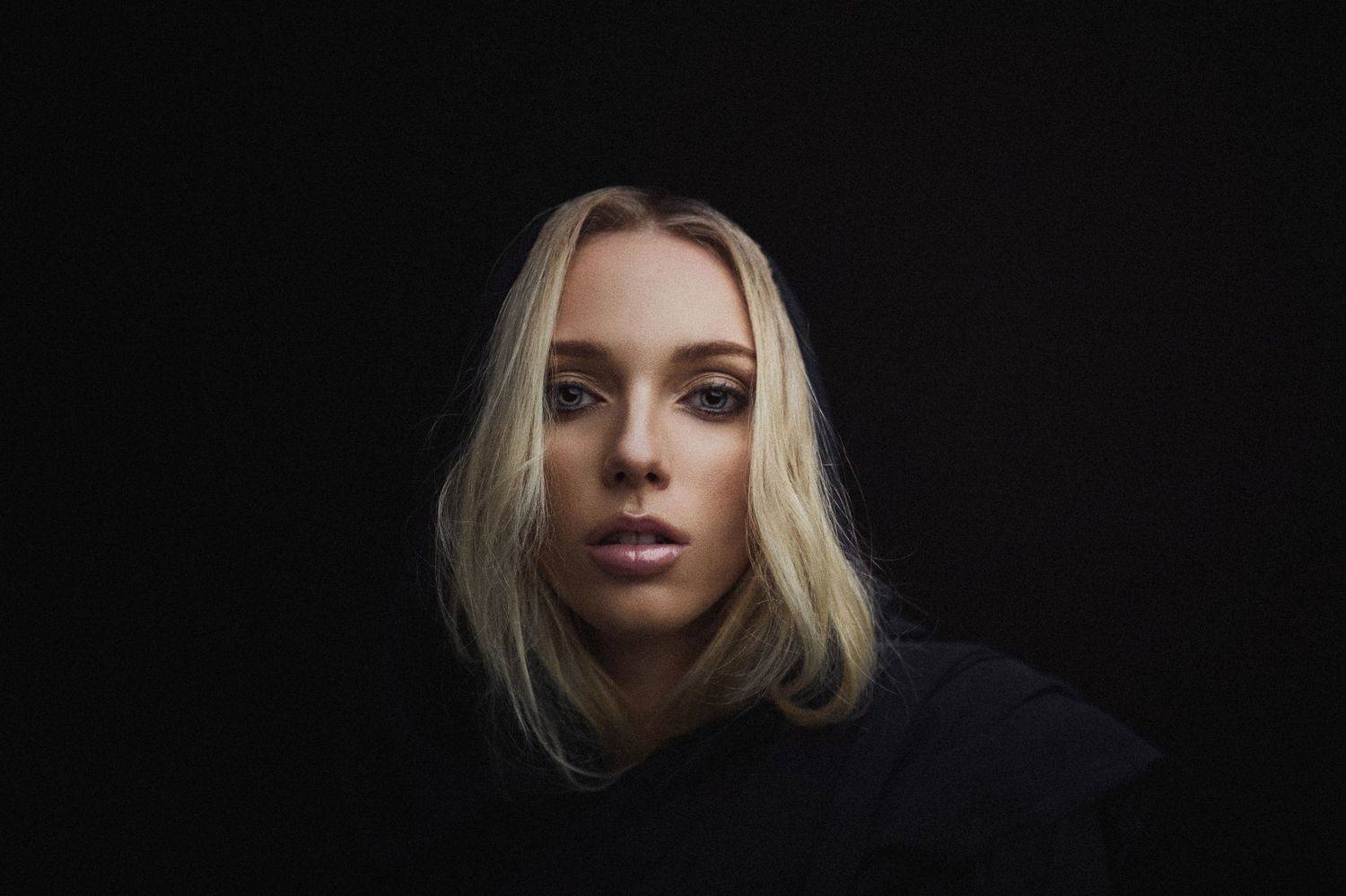 девушка,жанр,портрет,фотография,модель,арт,portrait,photography, middle,nature,soul,свет,girl,canon 35mm, woman,monochome,ню,гламур, Мыльников Павел