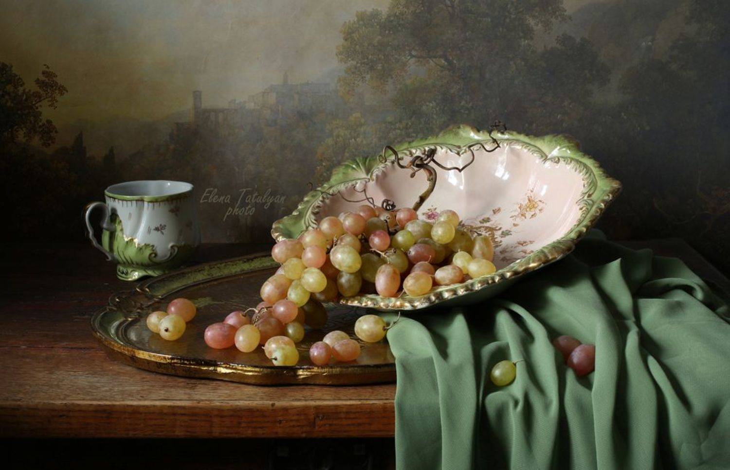 виноград, Елена Татульян