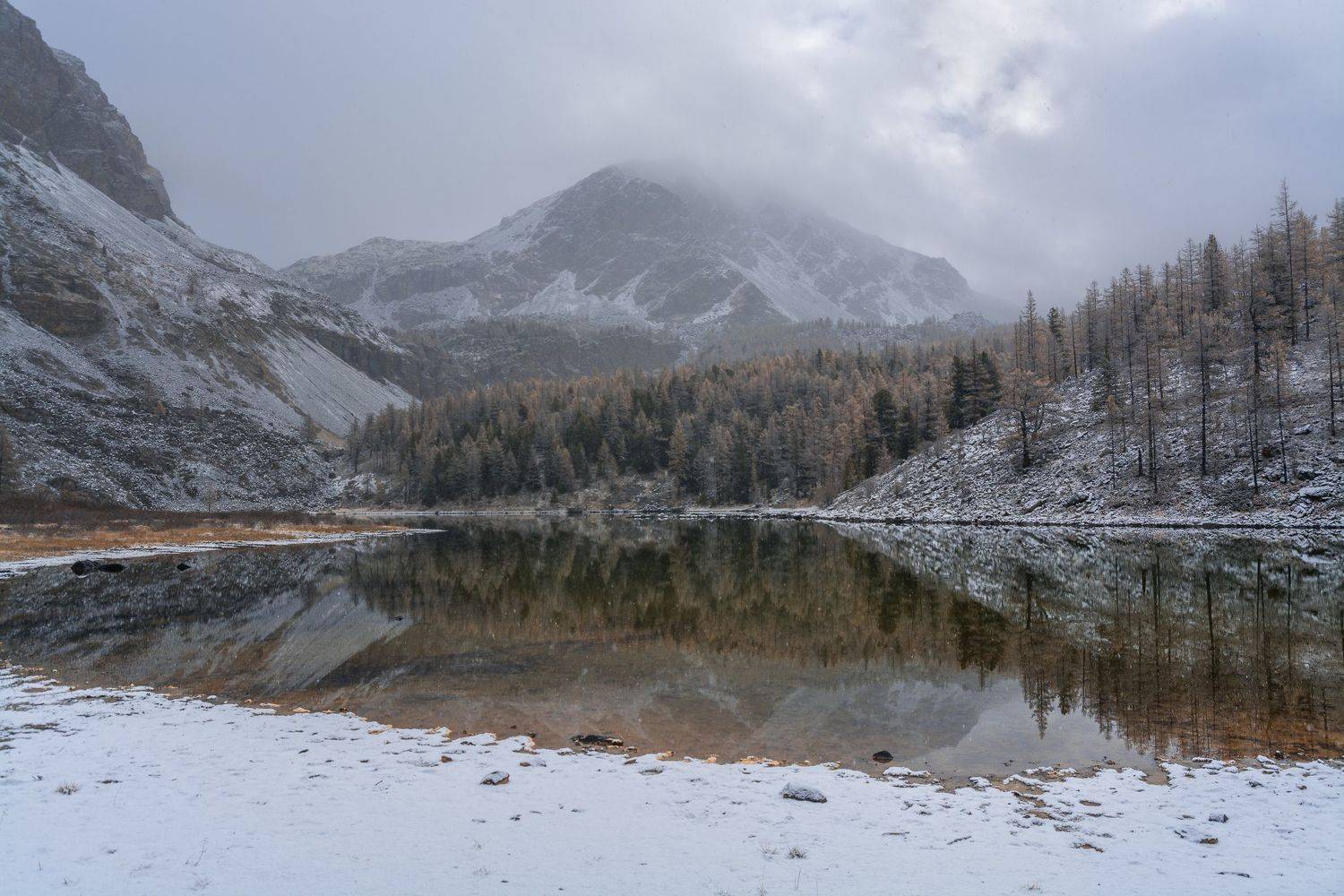 россия, горный алтай,озеро, снег, осень, Андрей Поляков