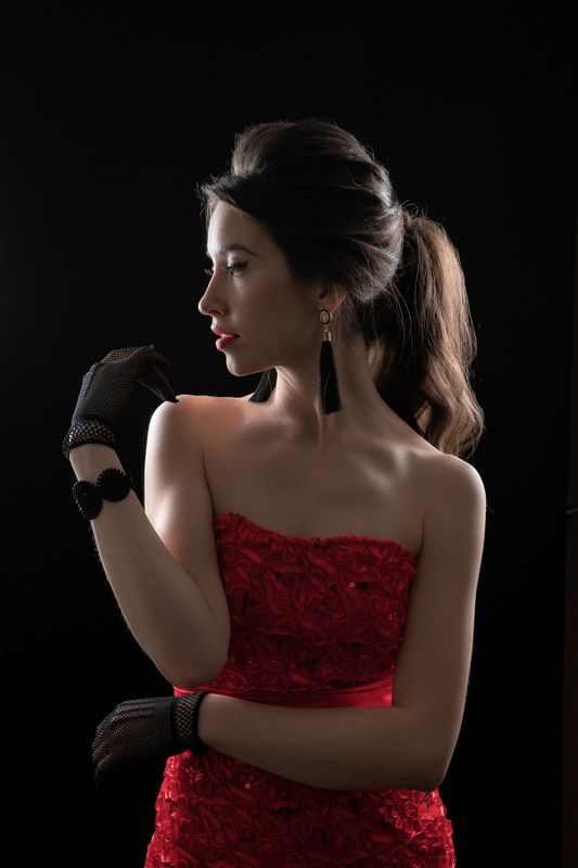 Женский портрет фото превью