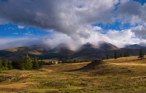 Пробуждение в горах Алтая