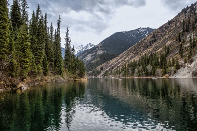 Озеро Койсалы. Казахстан фото превью