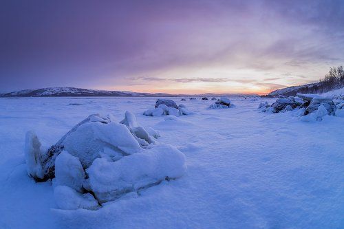 Скованые льдами