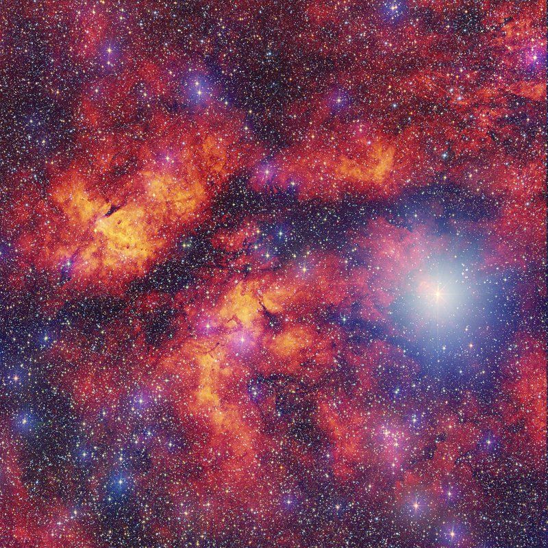 Звезда Садр и туманности фото превью