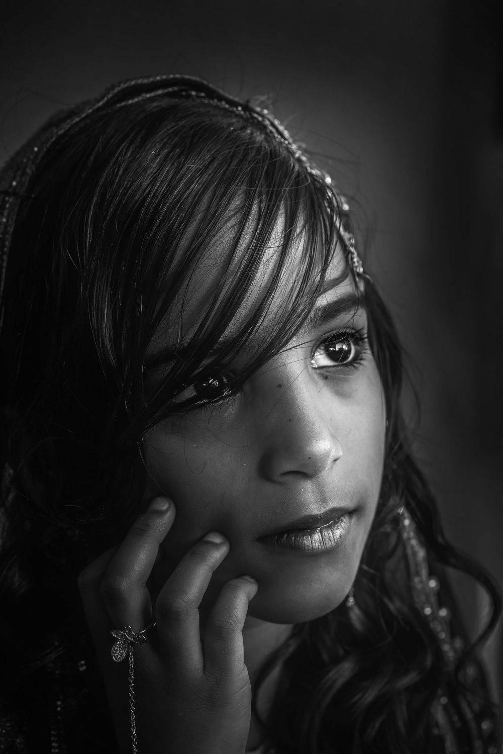 Black and white, girl, boy, oman, scarf , hussein najem