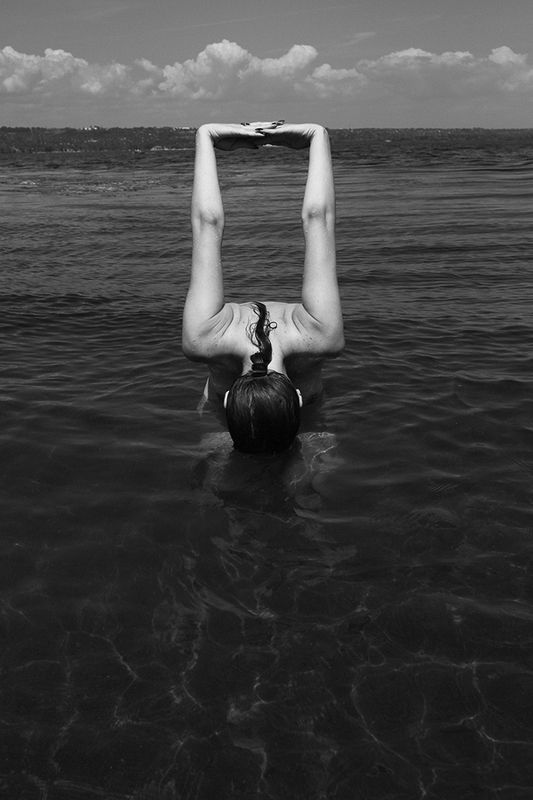 art nude, fine art nude, bw nude photo, conceptual, minimalism nude, nude in the landscape, surreal nude, conceptual nude, figurative nude *** фото превью