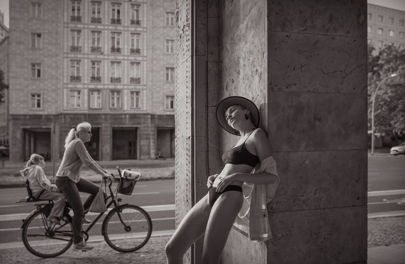 Little stories of the big city фото превью