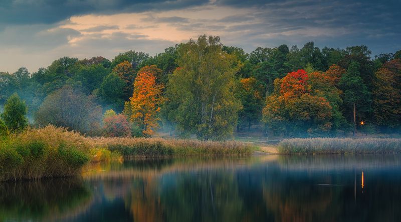горизонтальный,  нет людей,  фотография,  осень,  на улице,  природа,  отражение,  озеро,  дерево,  вода,  живопись - природа,  день,  лес,  спокойствие,  небо, Тихий сентябрь фото превью