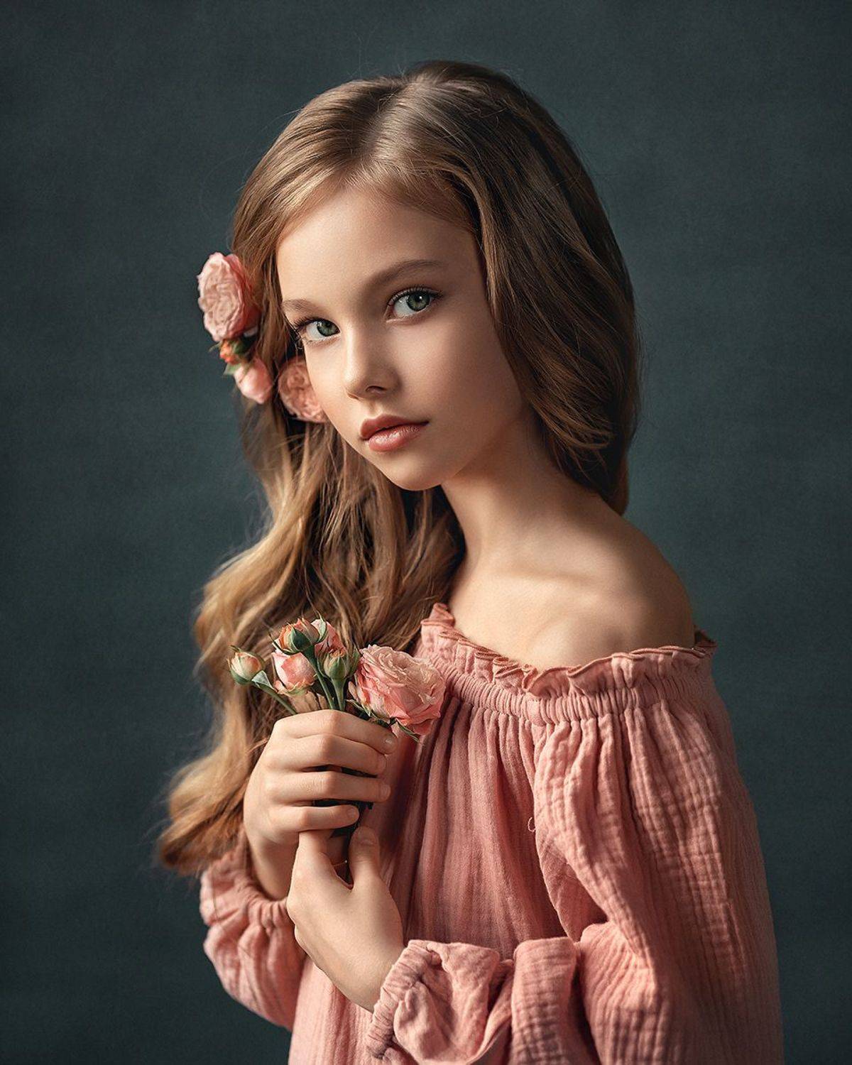 , Елена Михайлова