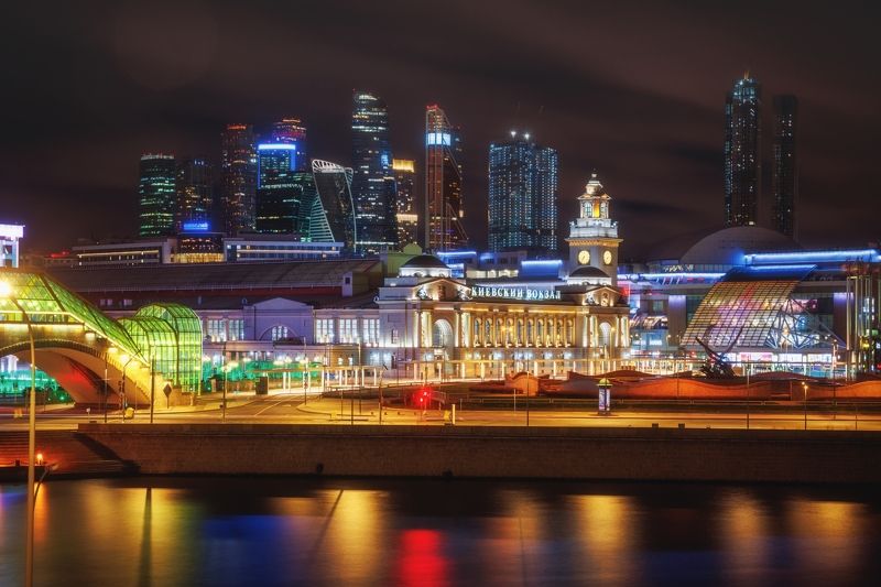 Киевский вокзал и Москва-Сити фото превью