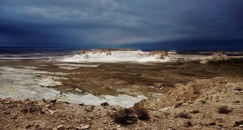 Контрасты полуострова Мангистуа, Казахстан, октябрь 2022