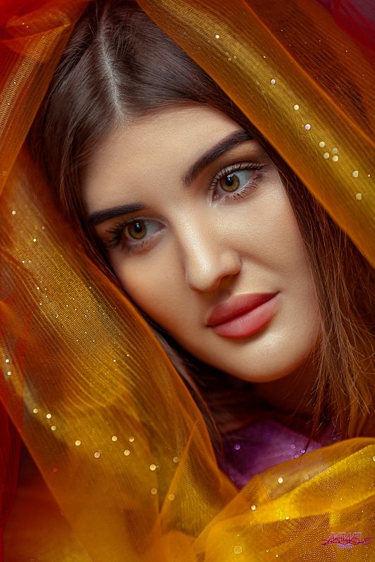 Beautiful woman фото превью