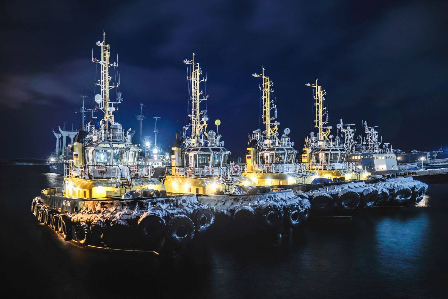 arctic, ice, cold, severomorsk, ship, tow, frost, frozen night, fleet, port, polar,, Бугримов Егор