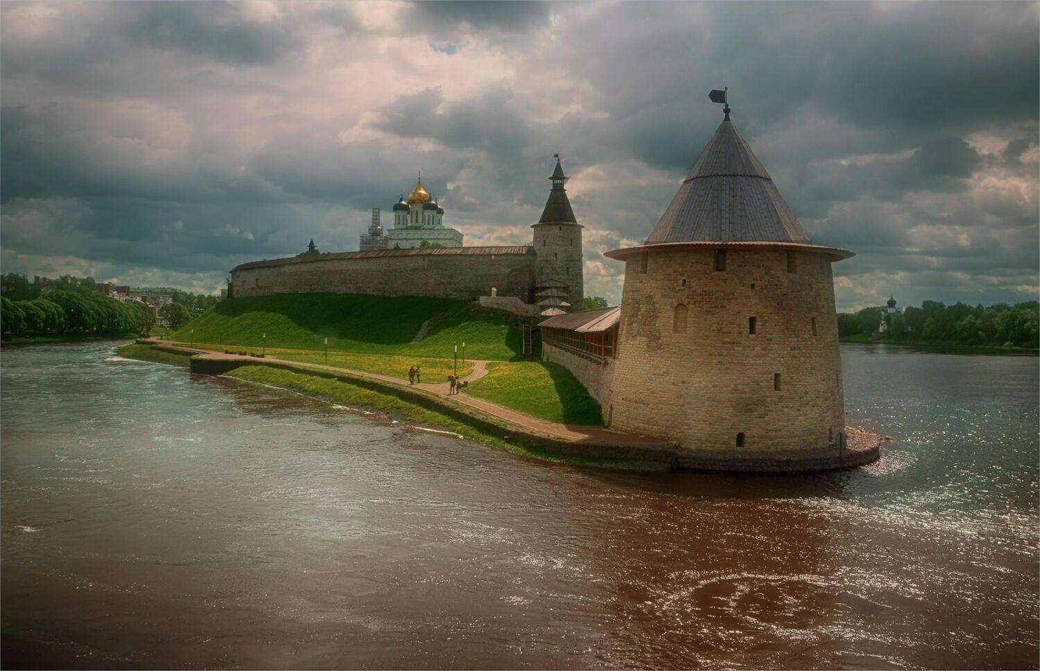 башня стена храм реки, Вера Петри