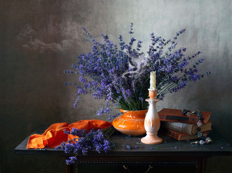 миламиронова, фотонатюрморт, stilllife, лето, цветы, букет, натюрмортсцветами, лаванда, книги, бусы, свеча С лавандой... фото превью
