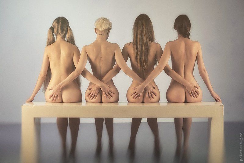 спины, ню,  United colors of Russia фото превью