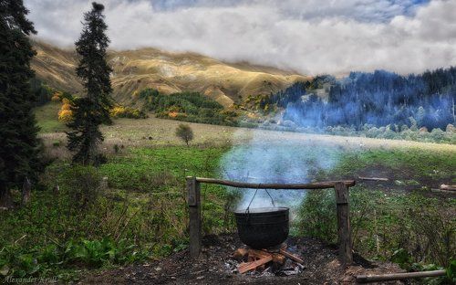 Пока в горах непогода...
