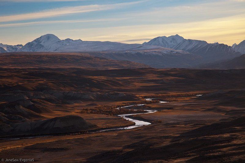 Алтай, Горный алтай, Горы, Закат, Осень, Чаган-Узун, Южно-чуйский хребет Змейка Чаган-Узуна фото превью