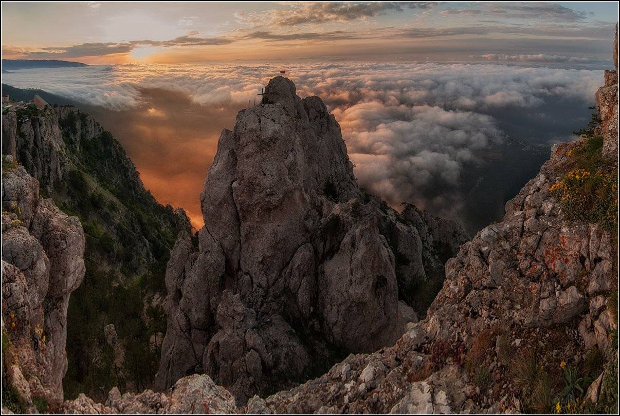 , АНАТОЛИЙ ДОВЫДЕНКО