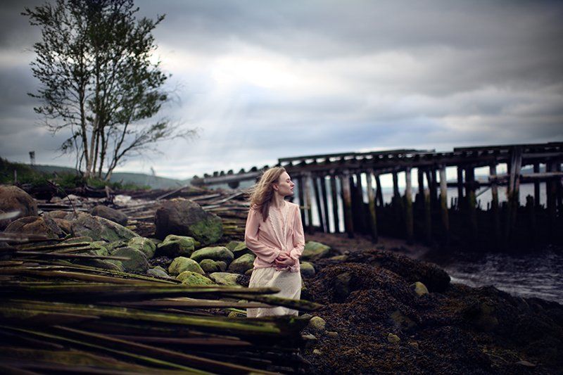 girl freedom sea bridge sky air breeze stone ... фото превью