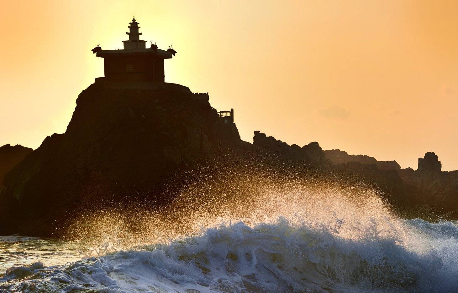 Temples, KIM SUK EUN