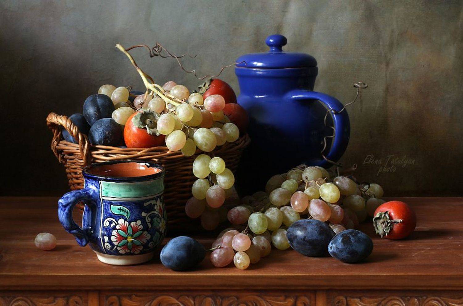 хурма, виноград, кувшин, Елена Татульян