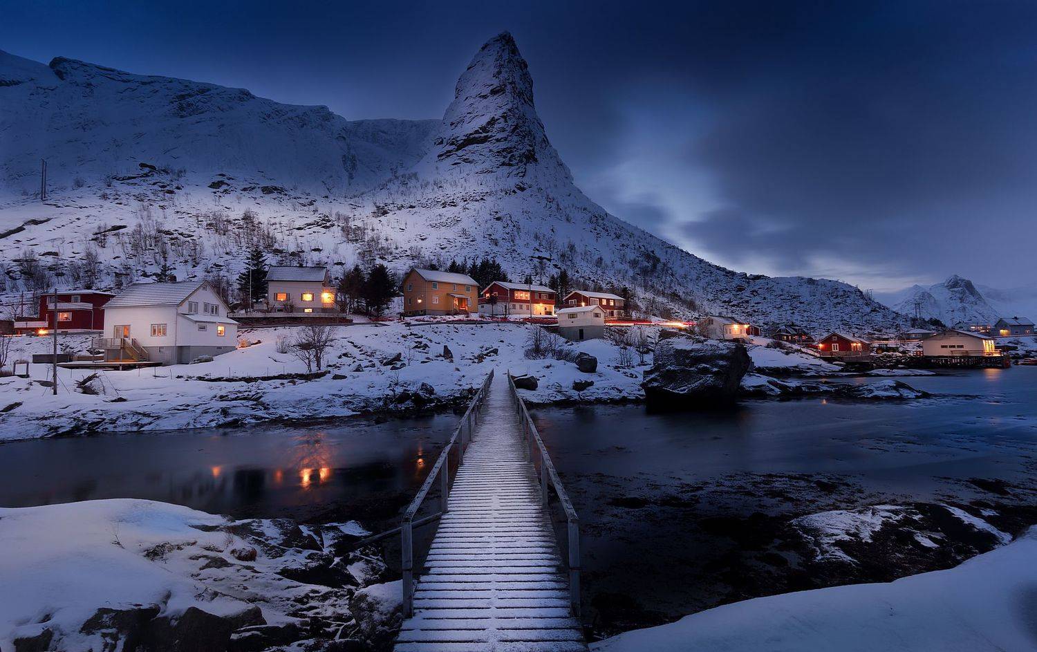 лофотены, зима, город, снег, Потапов Сергей