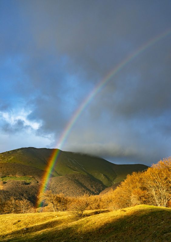 landscape nature vertical hiking rainbow A rainbow фото превью