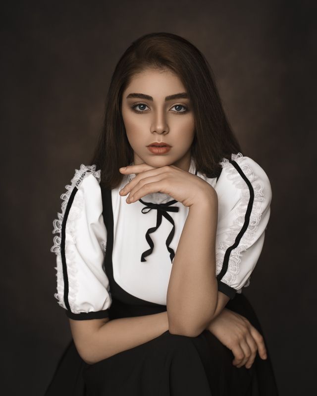 portrait, portraitphotography, woman, femaleportrait, studio, studioshot, Maryam фото превью