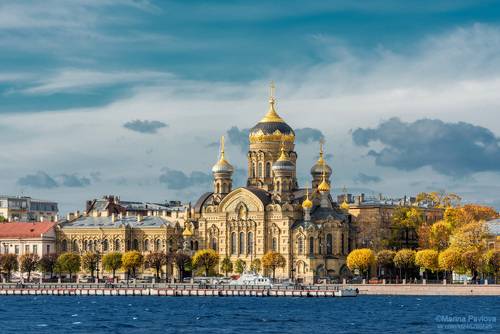 Осенний храм Успения Пресвятой Богородицы