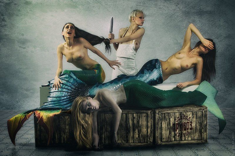 русалки, топлес, коллаж, рынок, рыба, юмор Свежая рыба фото превью