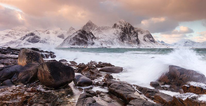 арктика, волны, горы, закат, лофотены, морской пейзаж, норвегия, пейзаж Арктический шторм фото превью